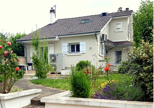 maison-villa à la vente -   86100  CHATELLERAULT, surface 140 m2 vente maison-villa - APR712517